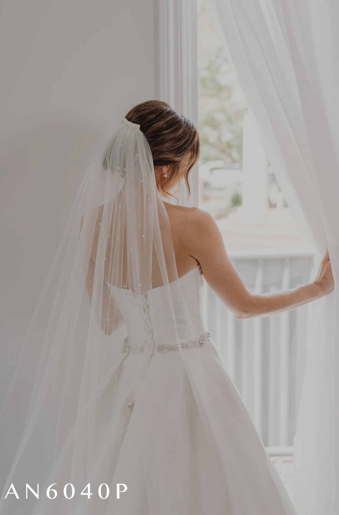 AN6040P Ivory Tulle Pearl Veil