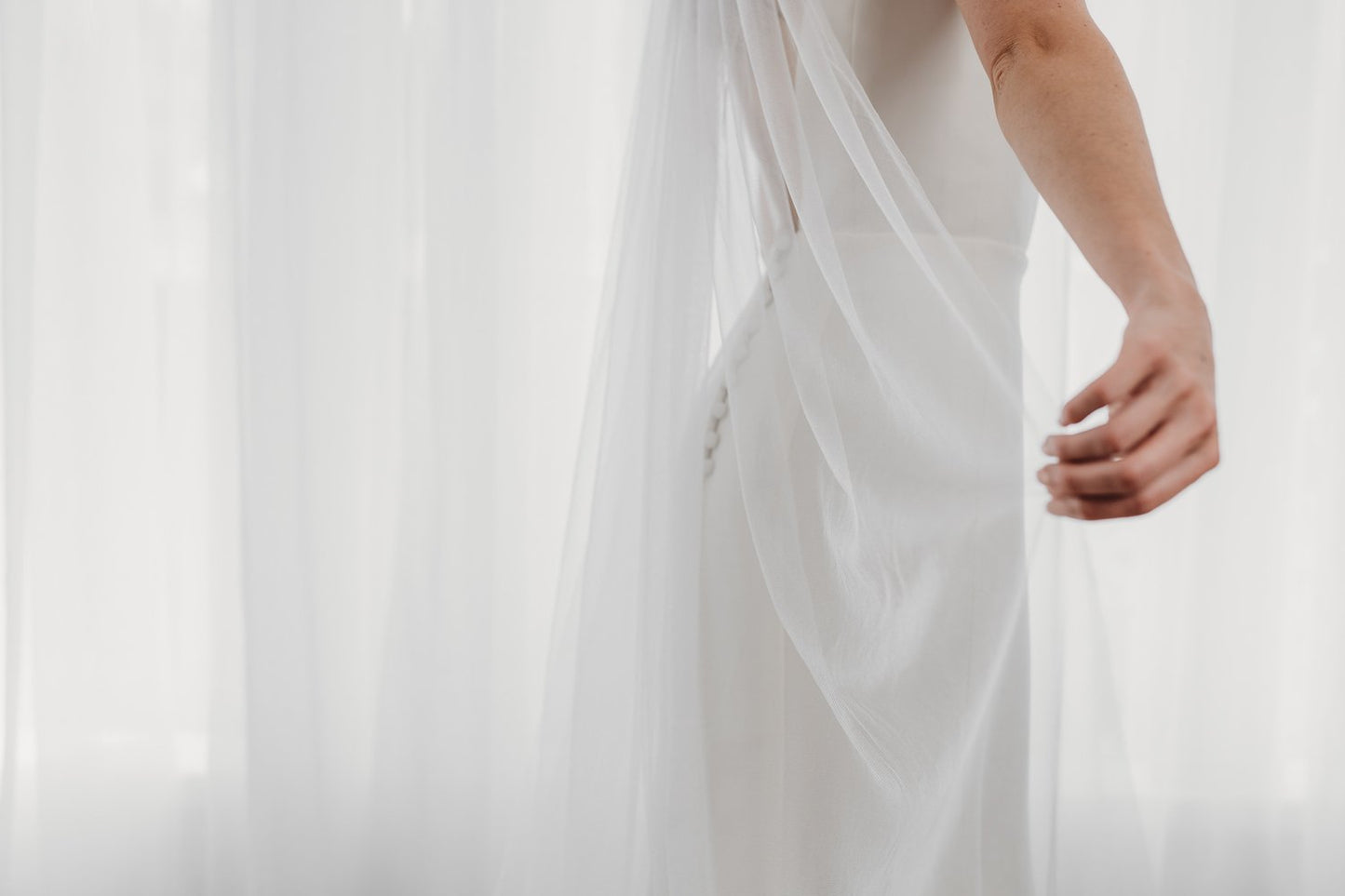 AN6040SGT Ivory Shimmer Tulle Veil
