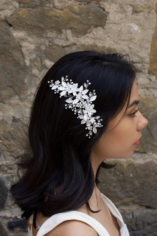 Yvonne Pearlised Silver Bridal Side Clip