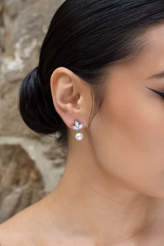 Frankie Pearl Drop Earring in Silver
