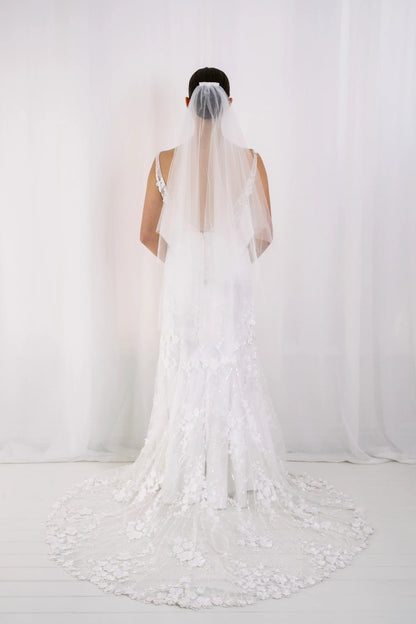 AN6044 Plain Circular Raw Edge Veil