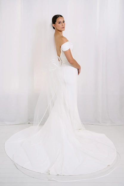 AN6045SE Satin Trimmed  Cathedral Length Veil