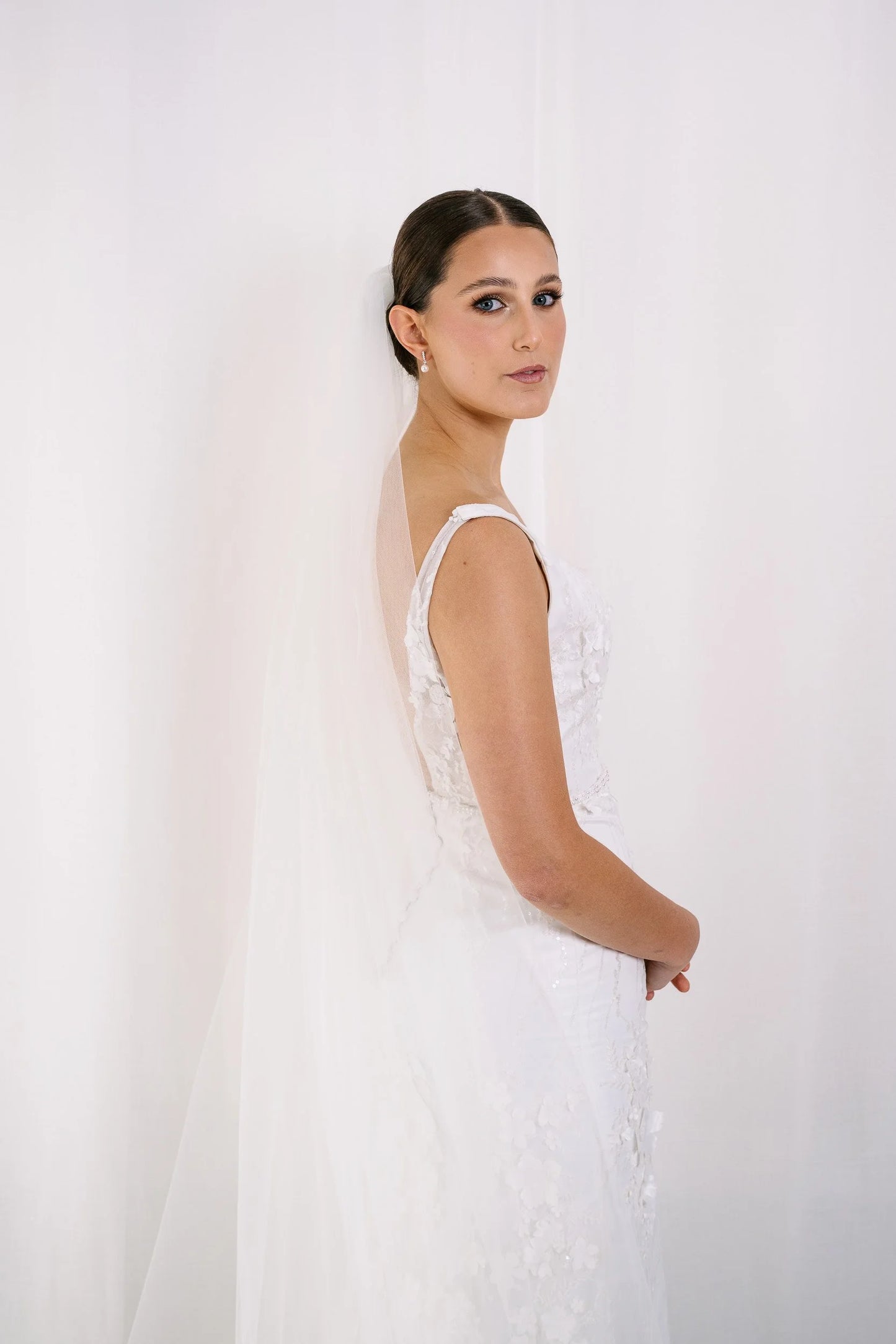 AN7001 Plain Ivory Tulle Cathedral Length Veil