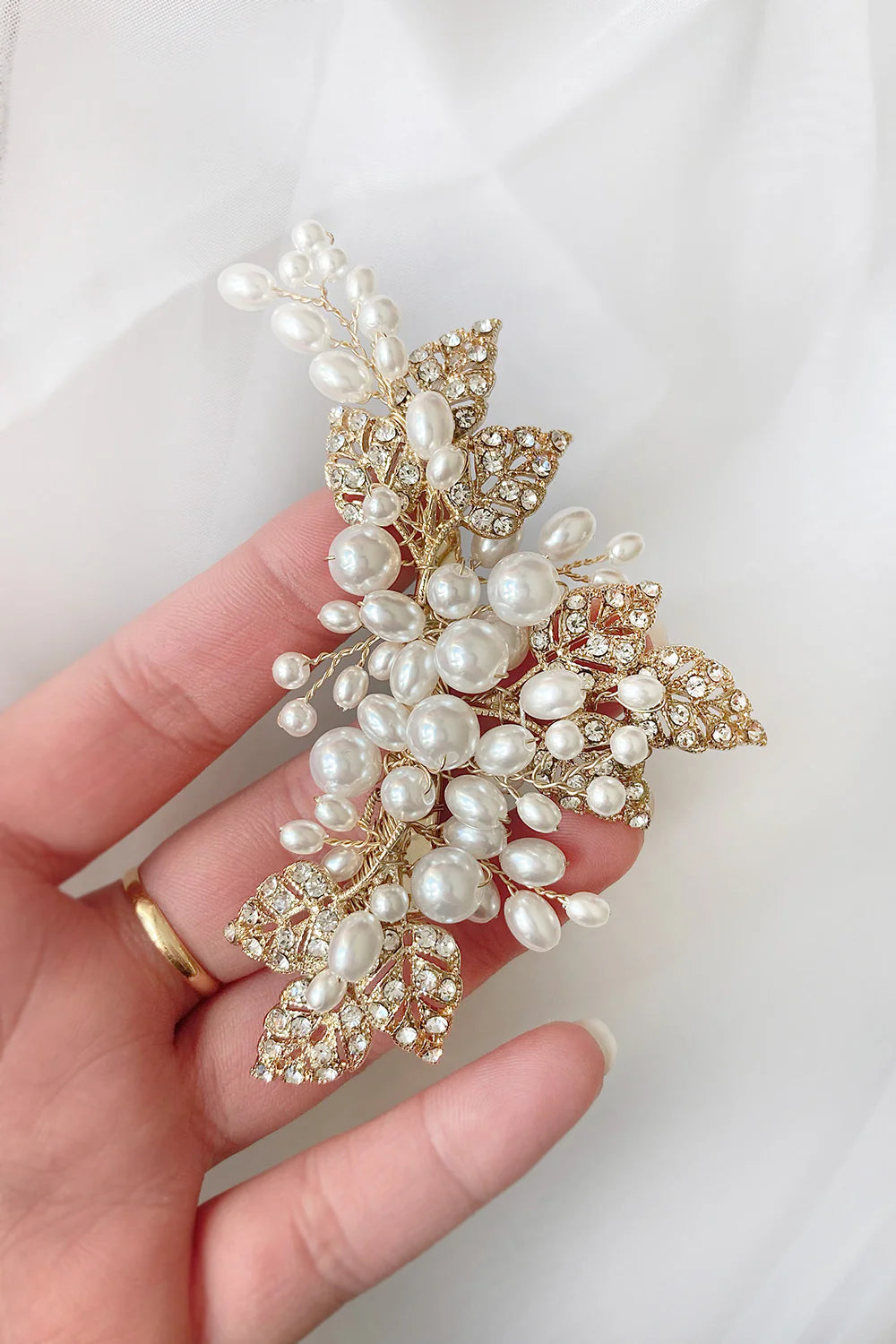 Charlotte Gold Pearl Clip