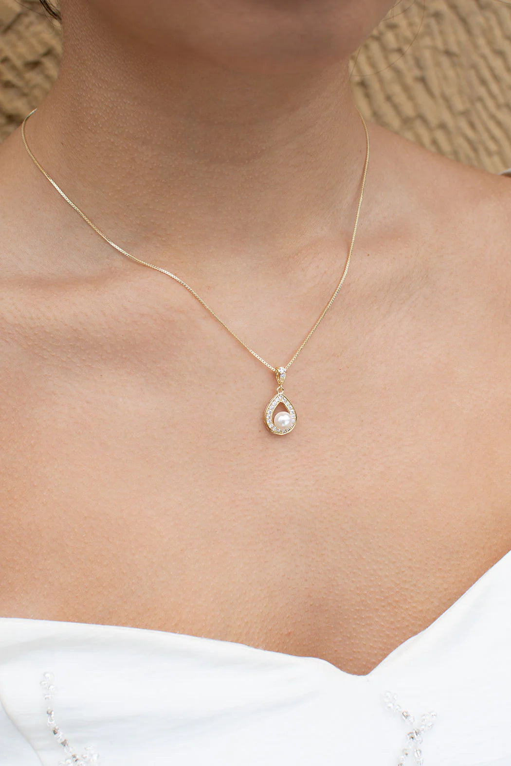 Lucy Gold Necklace and Earring Set